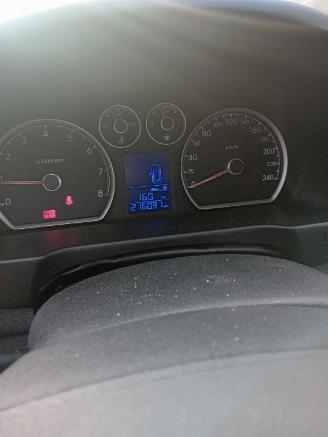 Hyundai I-30 i30 (FD) Hatchback 1.4 CVVT 16V (G4FA) [77kW]  (10-2007/11-2011) picture 2