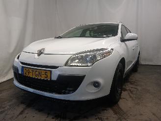 Schadeauto Renault Mégane Megane III Grandtour (KZ) Combi 5-drs 1.5 dCi 90 (K9K-834(K9K-H8)) [66=
kW]  (05-2009/04-2016) 2012/1