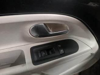 Volkswagen Up! Up! (121) Hatchback 1.0 12V 60 (CHYE) [44kW]  (08-2011/08-2020) picture 13