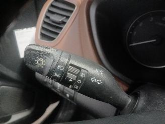 Hyundai I-20 i20 (GBB) Hatchback 1.2i 16V (G4LA) [62kW]  (11-2014/08-2020) picture 14