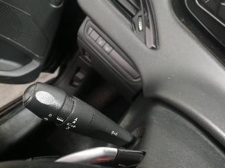 Peugeot 208 208 I (CA/CC/CK/CL) Hatchback 1.4 HDi (DV4C(8HP)) [50kW]  (03-2012/12-=
2019) picture 14