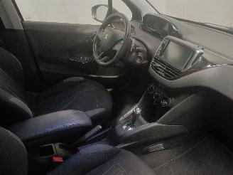 Peugeot 208 208 I (CA/CC/CK/CL) Hatchback 1.4 HDi (DV4C(8HP)) [50kW]  (03-2012/12-=
2019) picture 9