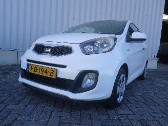 skadebil auto Kia Picanto Picanto (TA) Hatchback 1.0 12V (G3LA) [51kW]  (05-2011/06-2017) 2012/7
