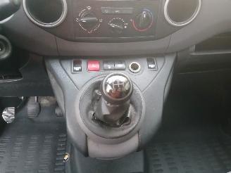 Peugeot Partner Partner (GC/GF/GG/GJ/GK) Van 1.6 BlueHDi 100 (DV6FD(BHY)) [73kW]  (04-=
2015/12-2018) picture 16