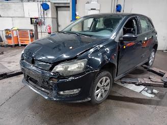 Vrakbiler auto Volkswagen Polo Polo V (6R) Hatchback 1.2 TDI 12V BlueMotion (CFWA(Euro 5)) [55kW]  (1=
0-2009/05-2014) 2011/3