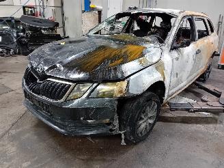 Autoverwertung Skoda Octavia Octavia Combi (5EAC) Combi 5-drs 1.0 TSI 12V (DKRF) [85kW]  (05-2016/0=
7-2020) 2019/4