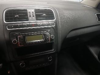 Volkswagen Polo Polo V (6R) Hatchback 1.2 TDI 12V BlueMotion (CFWA(Euro 5)) [55kW]  (1=
0-2009/05-2014) picture 17