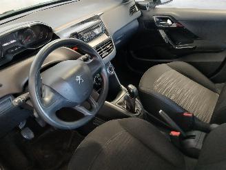 Peugeot 208 208 I (CA/CC/CK/CL) Hatchback 1.0 Vti 12V PureTech (EB0(ZMZ)) [50kW]  =
(03-2012/12-2019) picture 11