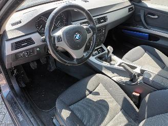 BMW 3-serie 3 serie (E90) Sedan 318d 16V (M47-D20(204D4)) [90kW]  (03-2005/08-2007=
) picture 11