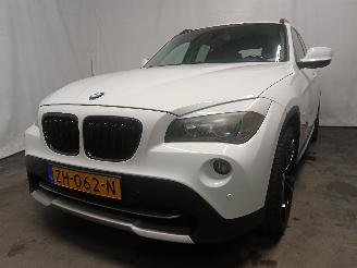 krockskadad bil auto BMW X1 X1 (E84) SUV sDrive 18d 2.0 16V (N47-D20C) [105kW]  (12-2009/06-2015) 2011/4
