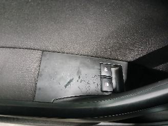 Opel Astra Astra J Sports Tourer (PD8/PE8/PF8) Combi 1.4 Turbo 16V (A14NEL(Euro 5=
)) [88kW]  (10-2010/10-2015) picture 13