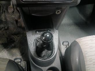 Volkswagen Caddy Caddy III (2KA,2KH,2CA,2CH) Van 1.6 TDI 16V (CAYD) [75kW]  (08-2010/05=
-2015) picture 18