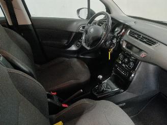Citroën C3 C3 (SC) Hatchback 5-drs 1.6 BlueHDI 100 (DV6FD(BHY)) [73kW]  (07-2014/=
01-2017) picture 8