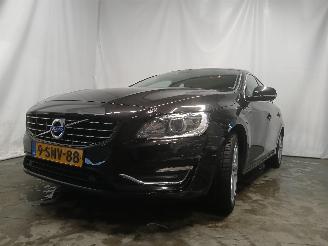 skadebil auto Volvo V-60 V60 I (FW/GW) Combi 2.4 D6 20V Plug-in Hybrid AWD (D82PHEV) [206kW]  (=
06-2012/12-2015) 2013/11