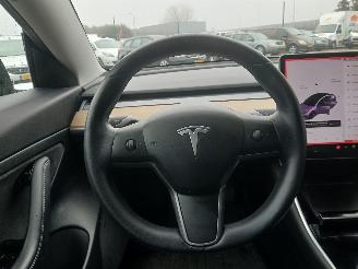 Tesla Model 3 Model 3 Sedan Long Range AWD 75 kWh (3D5) [258kW]  (06-2018/...) picture 12