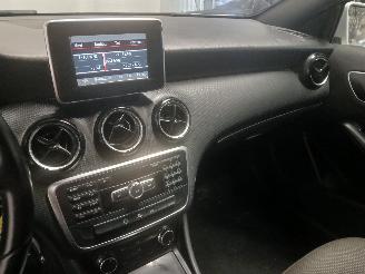 Mercedes A-klasse A (W176) Hatchback 1.8 A-180 CDI 16V (OM651.901(Euro 5)) [80kW]  (06-2=
012/10-2014) picture 19