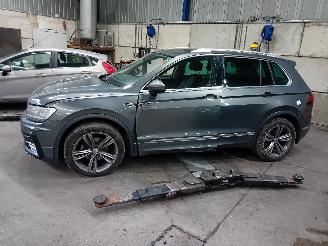 demontáž osobní automobily Volkswagen Tiguan Tiguan (AD1) SUV 1.4 TSI 16V (CZEA) [110kW]  (05-2016/04-2024) 2017/2