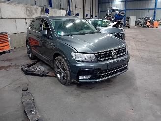Volkswagen Tiguan Tiguan (AD1) SUV 1.4 TSI 16V (CZEA) [110kW]  (05-2016/04-2024) picture 2