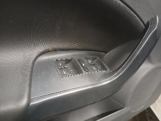 Seat Ibiza Ibiza IV (6J5) Hatchback 5-drs 1.2 TDI Ecomotive (CFWA) [55kW]  (06-20=
10/05-2015) picture 12