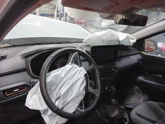 Dacia Sandero Sandero III Hatchback 1.0 TCe 90 12V (H4D-470(H4D-E4)) [67kW]  (01-202=
1/...) picture 5