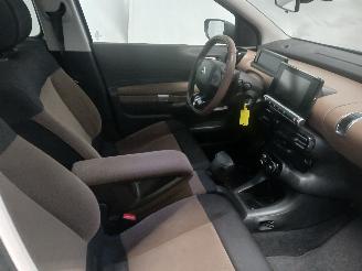 Citroën C4 C4 Cactus (0B/0P) Hatchback 5-drs 1.2 PureTech 82 12V (EB2F(HMZ)) [60k=
W]  (09-2014/...) picture 9