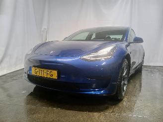 krockskadad bil auto Tesla Model 3 Model 3 Sedan Long Range 72kWh (3D6) [192kW]  (01-2017/...) 2019/9