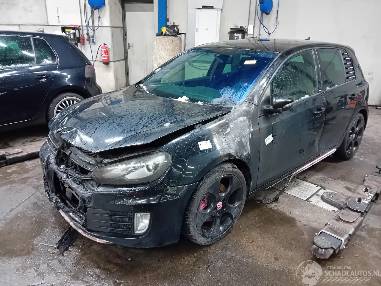 Volkswagen Golf Golf VI (5K1) Hatchback 2.0 GTI 16V (CCZB(Euro 5)) [155kW]  (04-2009/1=
1-2012)