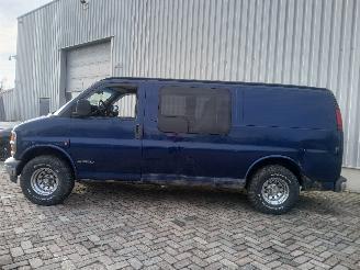 GMC  Chevrolet Express picture 4