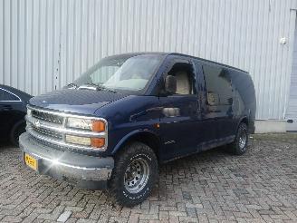  GMC  Chevrolet Express 2002/7