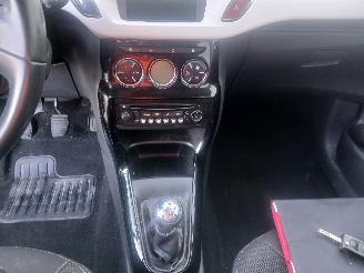 Citroën C3 C3 (SC) Hatchback 5-drs 1.2 VTi 82 12V (EB2F(HMZ)) [60kW]  (06-2012/09=
-2016) picture 17