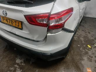 Nissan Qashqai Qashqai (J11) SUV 1.2 DIG-T 16V (HRA2DDT) [85kW]  (11-2013/...) picture 24