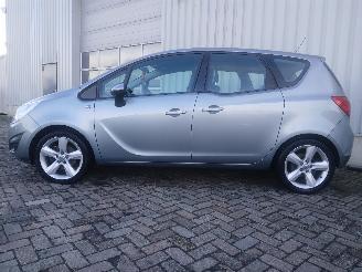 Opel Meriva Meriva MPV 1.4 16V Ecotec (A14XER(Euro 5)) [74kW]  (06-2010/03-2017) picture 3