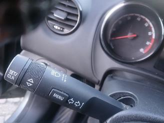 Opel Meriva Meriva MPV 1.4 16V Ecotec (A14XER(Euro 5)) [74kW]  (06-2010/03-2017) picture 13