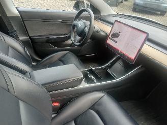 Tesla Model 3 Model 3 Sedan Long Range AWD 75 kWh (3D5) [258kW]  (06-2018/...) picture 8