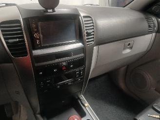 Kia Sorento Sorento I (JC) SUV 2.4 16V (G4JSG) [102kW]  (08-2002/06-2009) picture 16