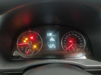 Volkswagen Caddy Caddy III (2KA,2KH,2CA,2CH) Van 1.6 TDI 16V (CAYE) [55kW]  (08-2010/05=
-2015) picture 21