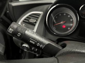 Opel Astra Astra J (PC6/PD6/PE6/PF6) Hatchback 5-drs 1.6 16V (A16XER(Euro 5)) [85=
kW]  (12-2009/10-2015) picture 14