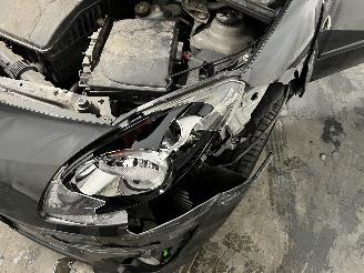 Renault Twingo Twingo II (CN) Hatchback 3-drs 1.2 16V (D4F-764(D4F-E7)) [55kW]  (03-2=
007/09-2014) picture 29