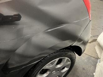 Renault Twingo Twingo II (CN) Hatchback 3-drs 1.2 16V (D4F-764(D4F-E7)) [55kW]  (03-2=
007/09-2014) picture 26