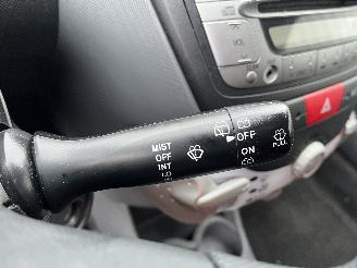 Citroën C1 C1 Hatchback 1.0 12V (384F(CFA)) [50kW]  (06-2005/09-2014) picture 13