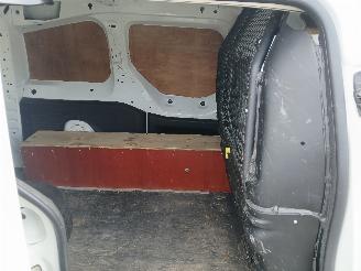 Peugeot Partner Partner (GC/GF/GG/GJ/GK) Van 1.6 (TU5JP4B(NFR)) [66kW]  (04-2008/02-20=
12) picture 10