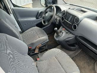 Peugeot Partner Partner (GC/GF/GG/GJ/GK) Van 1.6 (TU5JP4B(NFR)) [66kW]  (04-2008/02-20=
12) picture 8