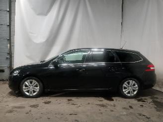 Peugeot 308 308 SW (L4/L9/LC/LJ/LR) Combi 5-drs 1.6 BlueHDi 120 (DV6FC(BHZ)) [88kW=
]  (03-2014/12-2021) picture 4