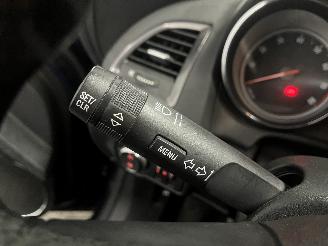 Opel Astra Astra J (PC6/PD6/PE6/PF6) Hatchback 5-drs 1.4 Turbo 16V (A14NEL(Euro 5=
)) [88kW]  (10-2010/10-2015) picture 14