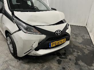 Toyota Aygo Aygo (B40) Hatchback 1.0 12V VVT-i (1KR-FE) [51kW]  (05-2014/06-2018) picture 25
