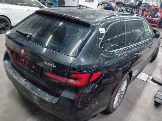 BMW 5-serie 5 serie Touring (G31) Combi 530i 2.0 TwinPower Turbo 16V Mild Hybrid (=
B48-B20B) [185kW]  (07-2020/...) picture 3