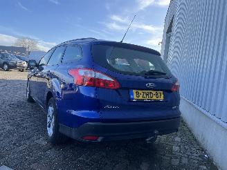 Ford Focus Focus 3 Wagon Combi 1.0 Ti-VCT EcoBoost 12V 100 (M2DA(Euro 5)) [74kW] =
 (02-2012/05-2018) picture 5