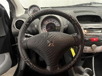 Peugeot 107 107 Hatchback 1.0 12V (384F(1KR)) [50kW]  (06-2005/05-2014) picture 21