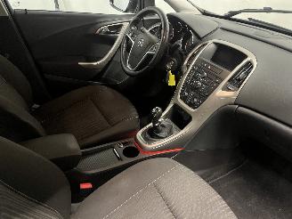 Opel Astra Astra J (PC6/PD6/PE6/PF6) Hatchback 5-drs 1.3 CDTI 16V EcoFlex (A13DTE=
(Euro 5)) [70kW]  (12-2009/10-2015) picture 10