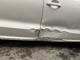 Volkswagen Polo Polo V (6R) Hatchback 1.2 12V (CGPB(Euro 5)) [44kW]  (06-2009/05-2014)= picture 9